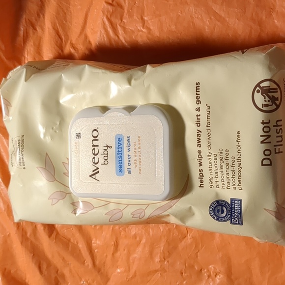 (5) AVEENO BABY ECZEMA THERAPY + Free Baby Booty Balm - Picture 5 of 7